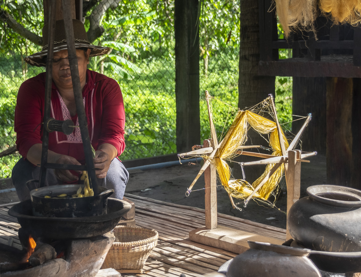Koh Oknha Tey - Silk Making