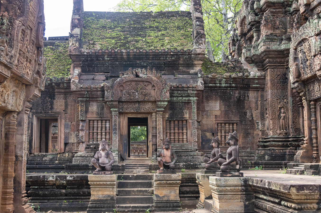 Banteay Srei Temple