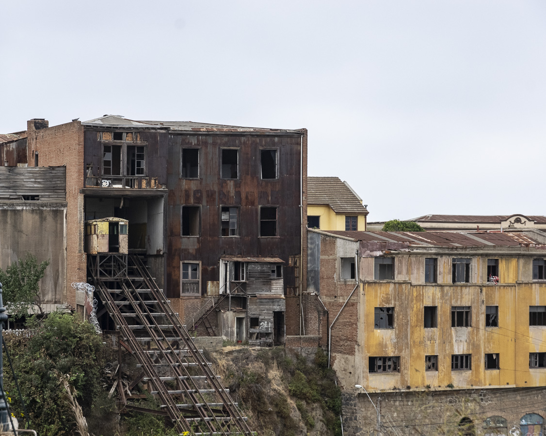 Old Funicular - Valparaiso