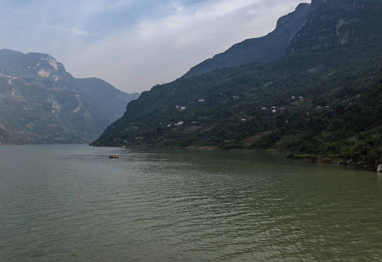 Gorge along the Yangtse