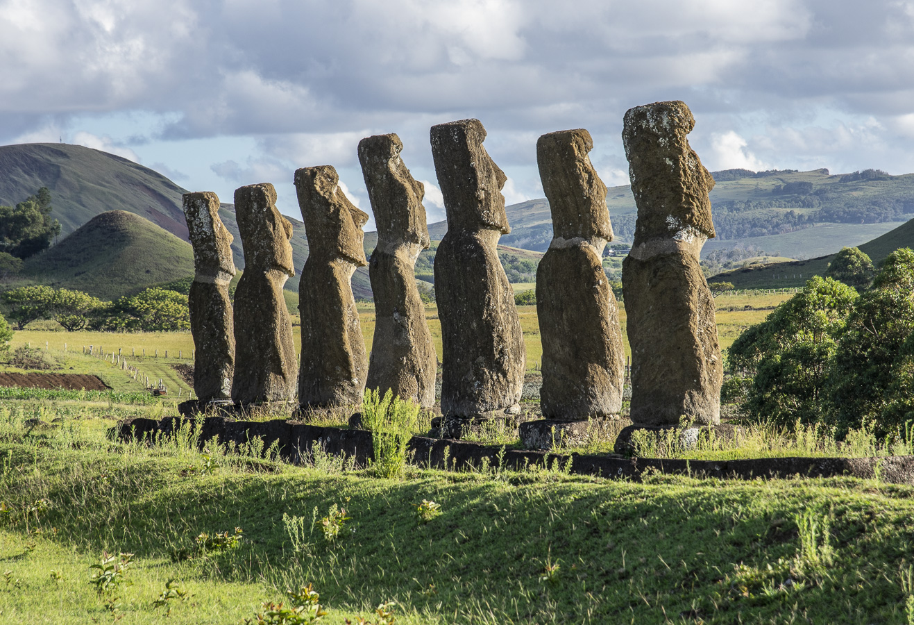 Moai - Ahu Akivi
