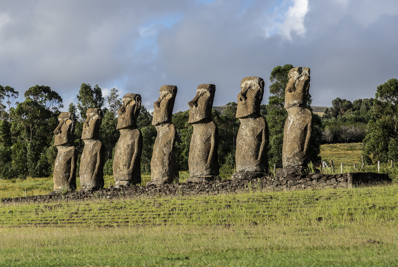 Moai - Ahu Akivi