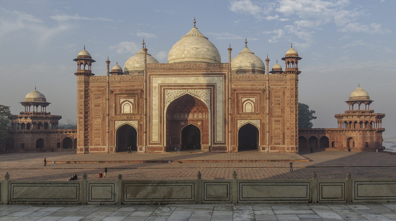 Taj Mahal Jawab Building