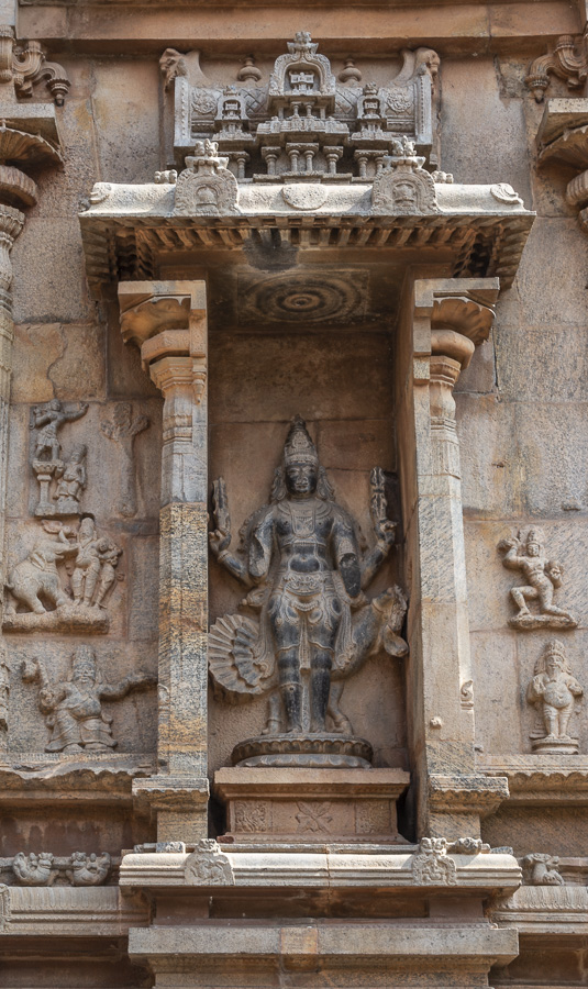 Brihadeeswara Temple Complex