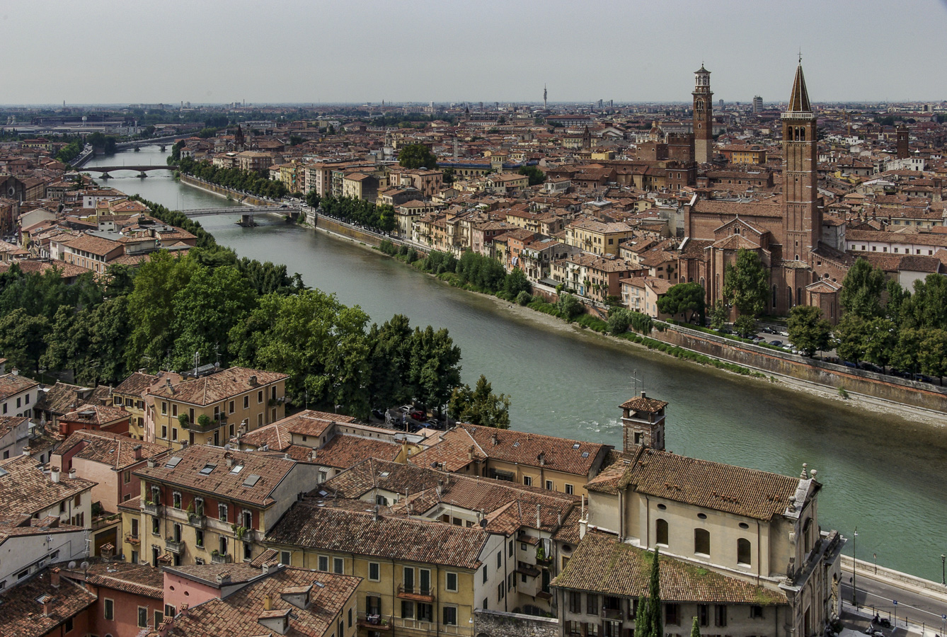 River Adige, Verona
