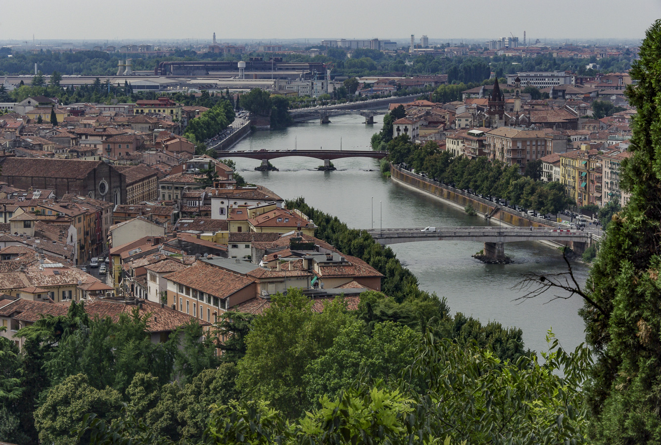 River Adige, Verona