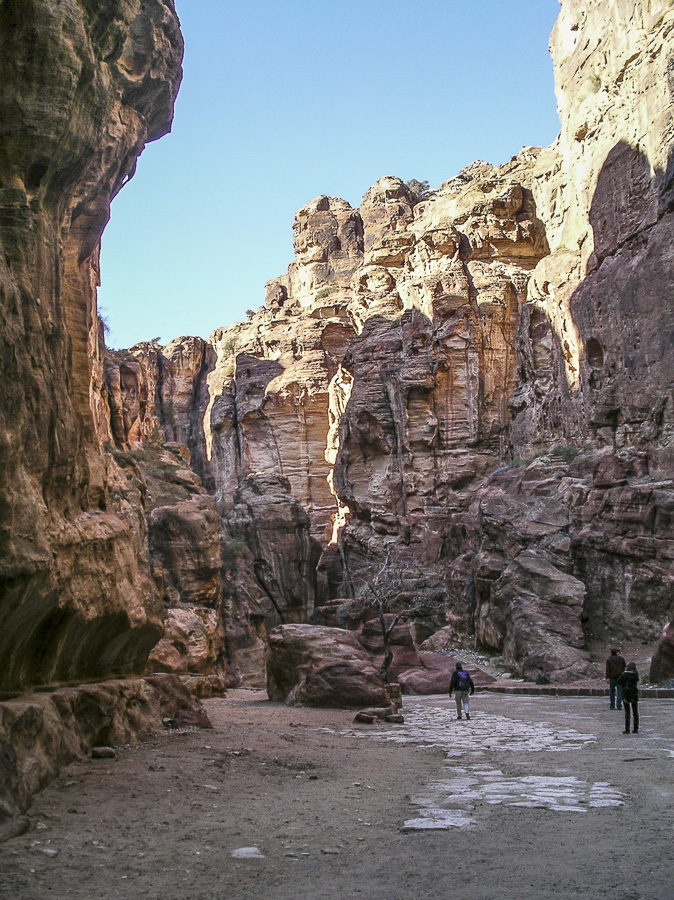 Al Siq - Approach to Petra