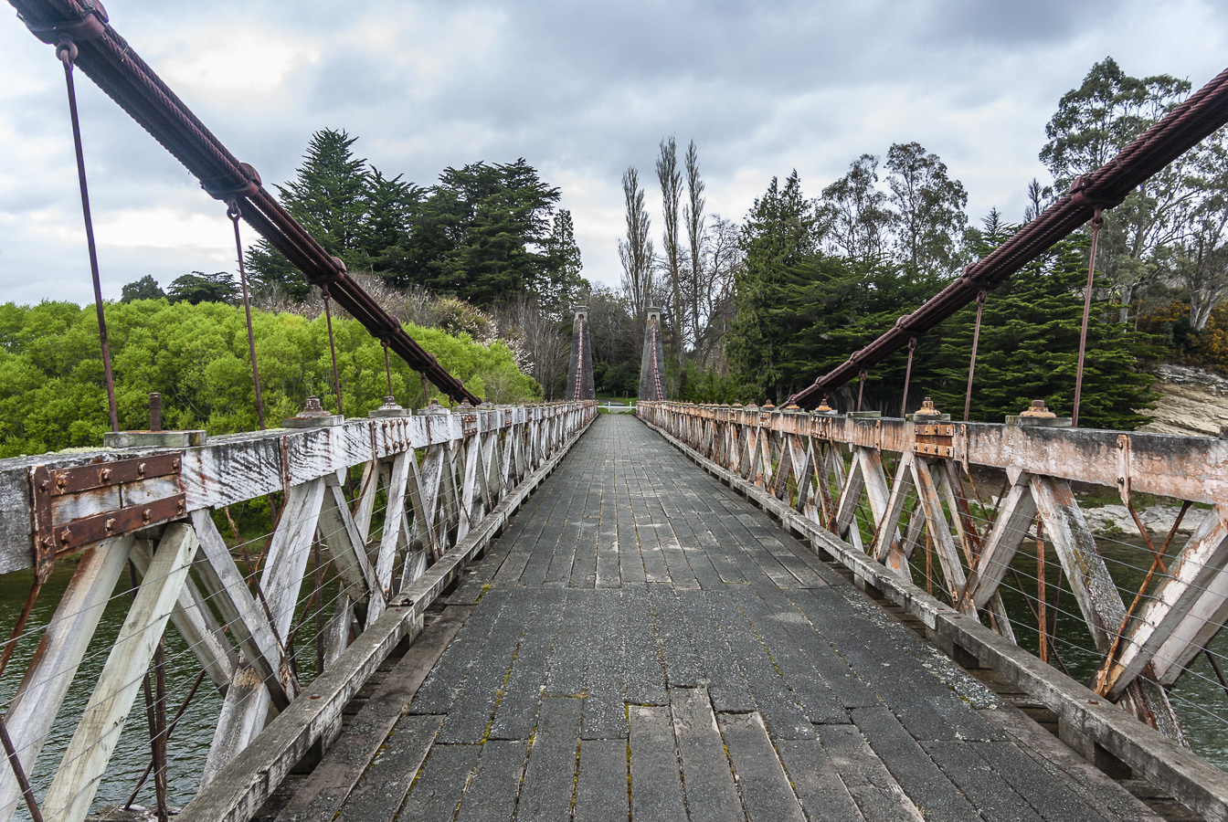 Clifden Suspension Bridge - South Island