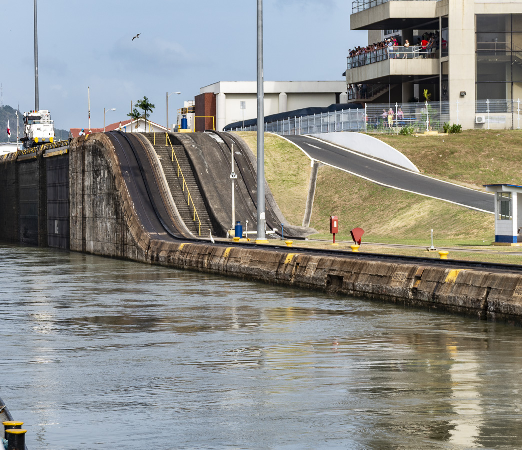 Miraflores Lock