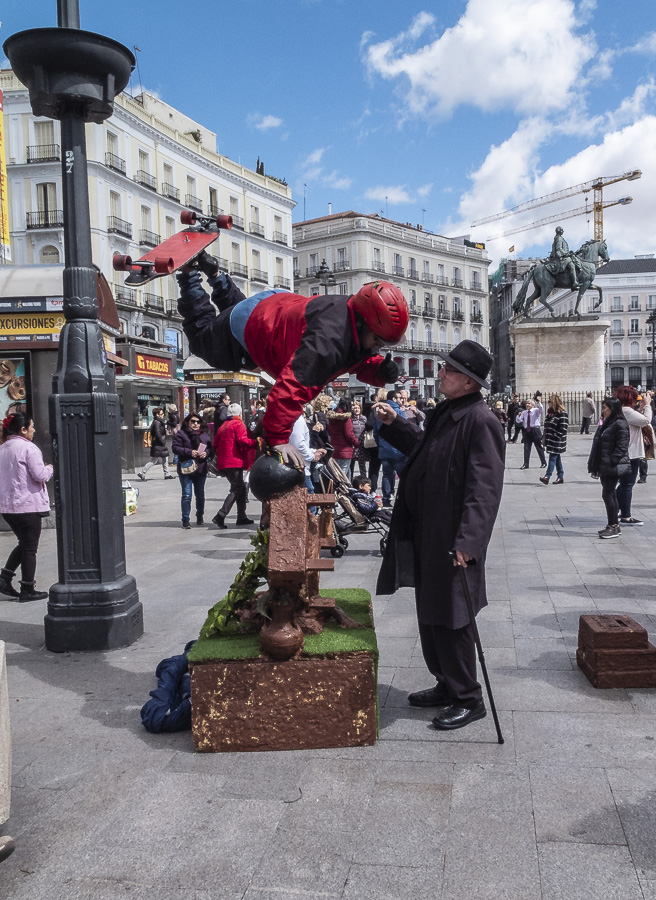 Street Theatre - Puerto del Sol