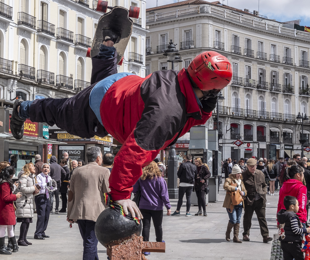 Street Theatre - Puerto del Sol