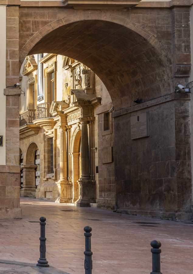 Archway, Historic Centre - Oviedo