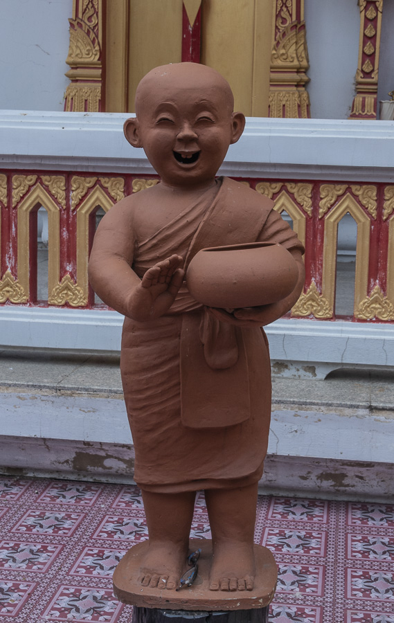 Wat Rat Prakhong Tham Temple